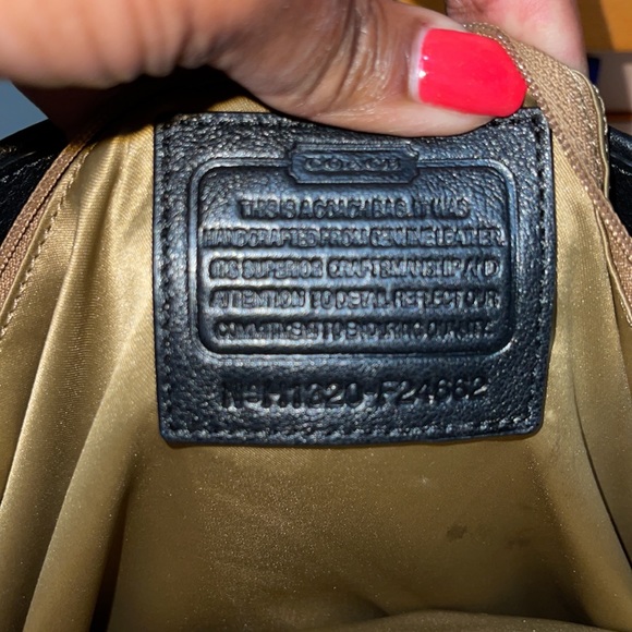 Coach hobo bag - Picture 7 of 11